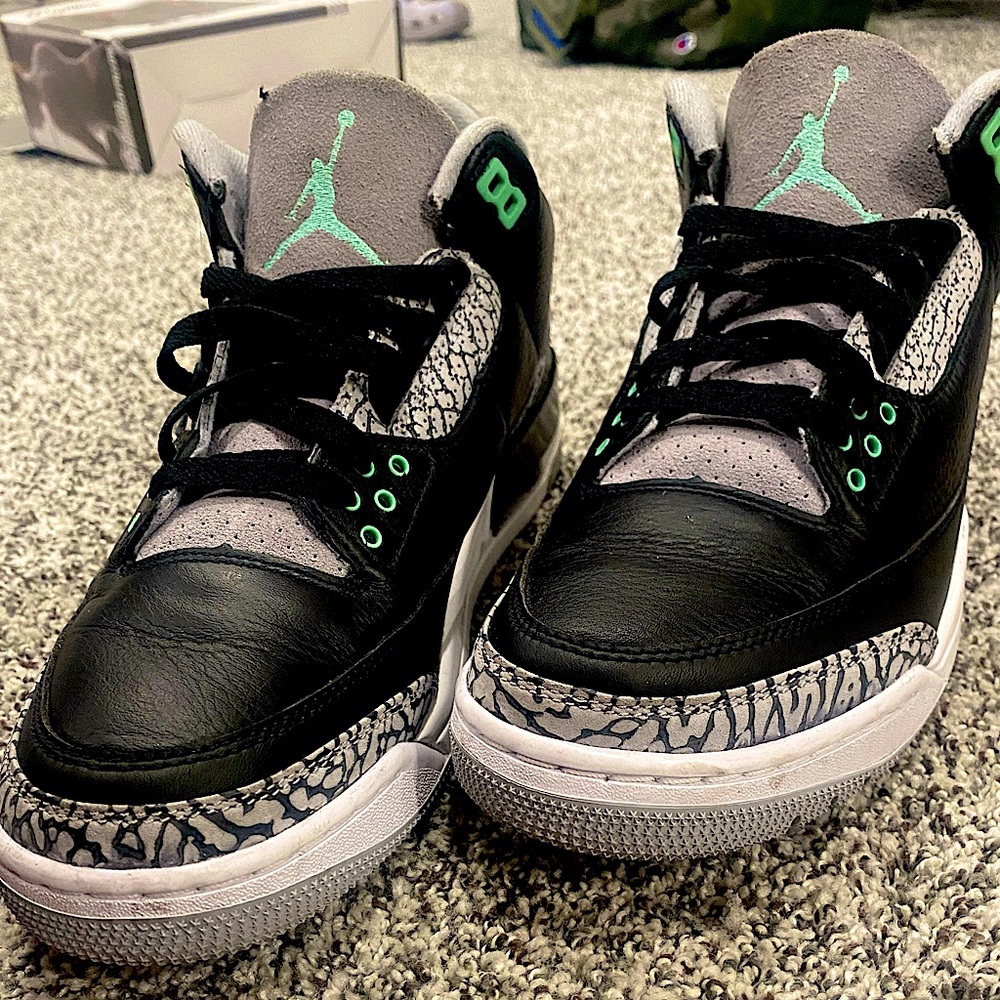 Jordan 3 retro green glow